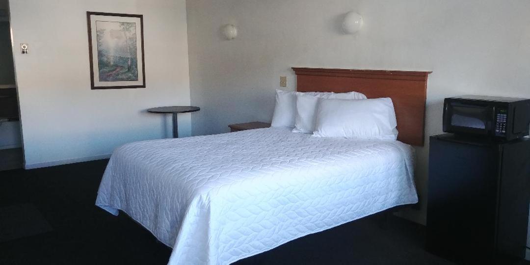 بوكاتيلو Thunderbird Motel المظهر الخارجي الصورة