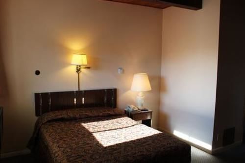 بوكاتيلو Thunderbird Motel المظهر الخارجي الصورة